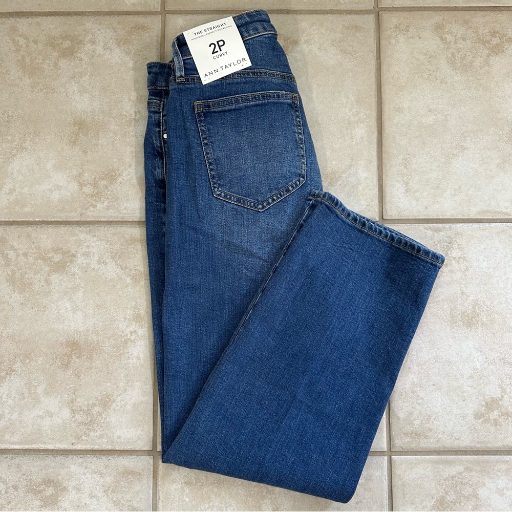 Ann Taylor straight leg jeans 2 petite curvy